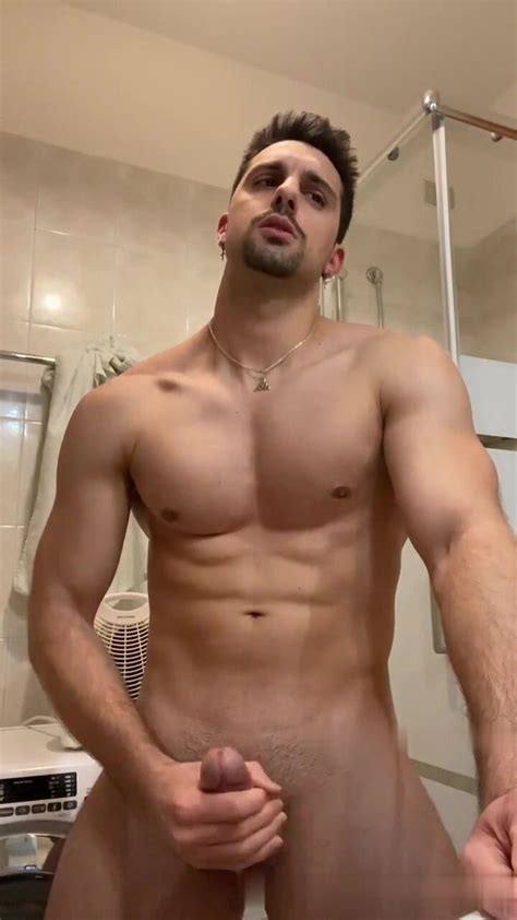 Horny Italian Stud Jerk ThisVid