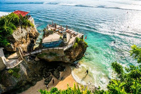 The 10 Best Surf Spots in Bali : Do Not Miss Out!