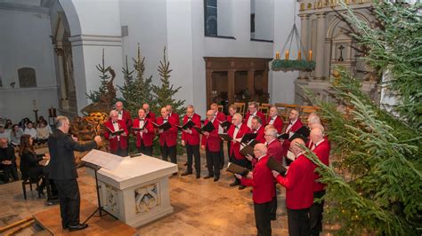 Abwechslungsreiches Adventskonzert In Der Pfarrkirche St Regina