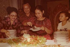 Potret Masa Muda Titiek Soeharto Saat Berumur Tahun Awet Muda