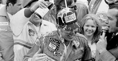 South Carolina Nascar Legend Cale Yarborough Has Died Auto Racing