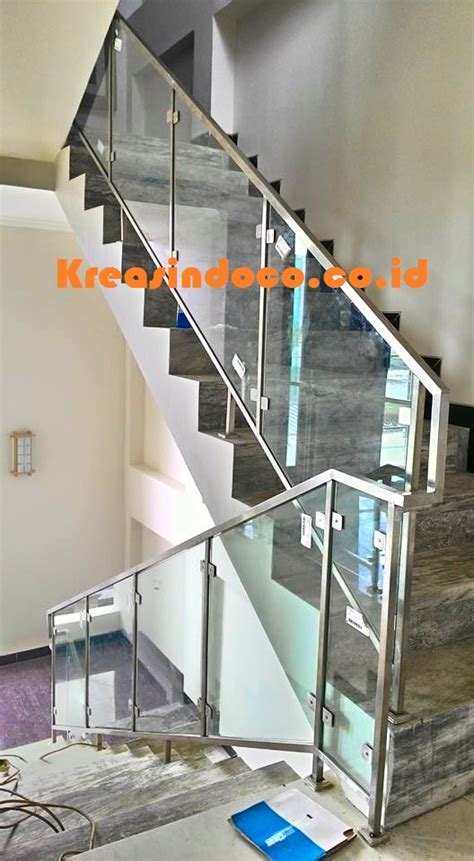 Railing Balkon Stainless Kaca Tempered Area Denpasar Bali