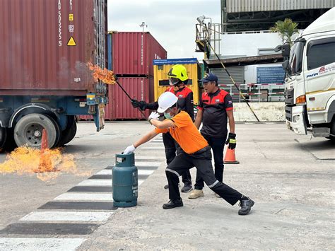 Basic Fire Fighting and Evacuation Fire Drill Training - Unithai