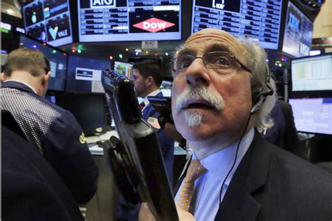 NYSE trader Peter Tuchman explains carnage in markets | Yahoo Finance ...