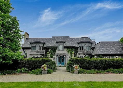 What Lies Behind The Gates Of The Auker Mansion In Grand Blanc