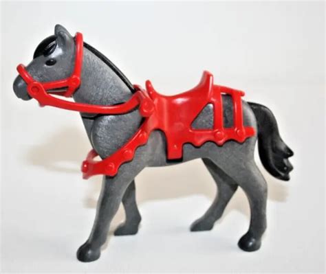 Playmobil Cheval Gris Fonce Avec Armure Selle Rouge Chateau