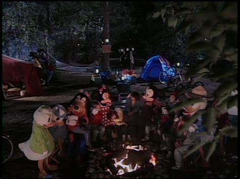 The SATURDAY SIX Looks at DISNEY SING ALONG SONGS – Campout at Walt ...