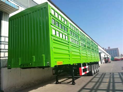 Heavy Duty Axles Flatbed Container And Bulk Cargo Truck Sinotruk Semi