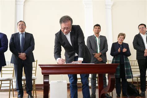“la reforma pensional es una apuesta por el bienestar de las viejas y los viejos de colombia