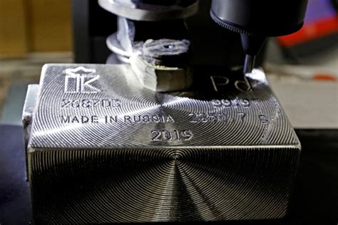 Самый дорогой металл мира станет еще дороже: Рынки: Экономика: Lenta.ru