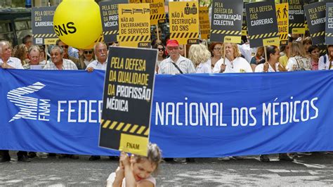 Greve dos médicos promovida pela FNAM adesão elevada Observador