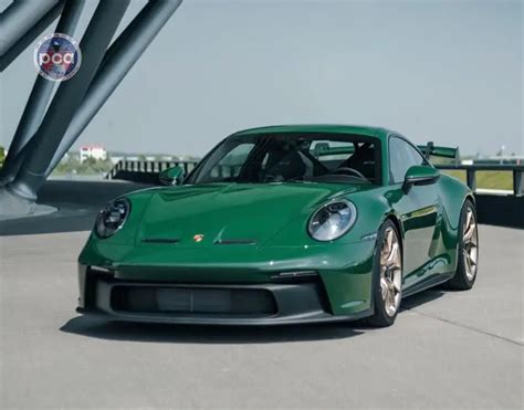 What color code is British Racing Green Porsche?