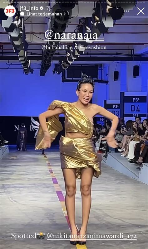 8 Potret Nikita Mirzani Di Runway Jf3 2023 Copot Heels