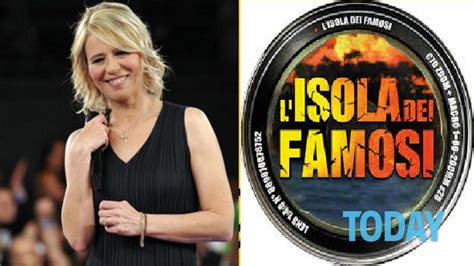 Maria De Filippi Sbarca All Isola Dei Famosi Per Valerio Scanu