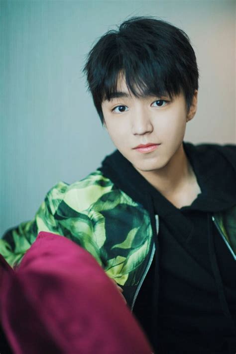 Ghim của 筱婷 王 trên TFboys | Vuông, Trưởng thành