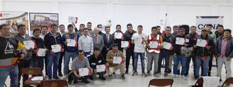 PRIMER GRUPO DE TRABAJADORES EN CONSTRUCCIÓN SE GRADUAN EN LOS CURSOS