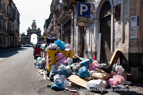 Catania Invasa Dalla Spazzatura FOTO Live Sicilia