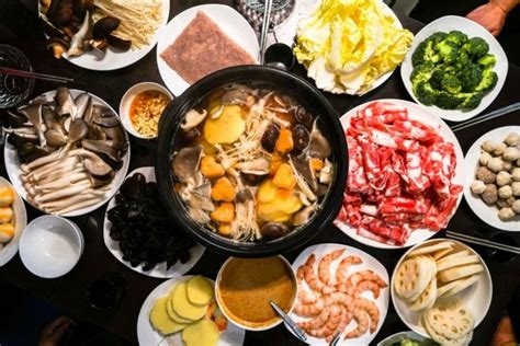 Cómo hacer hot pot la sopa clásica de la comida china