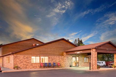 Super 8 By Wyndham Ashland Ashland Wi Hotels