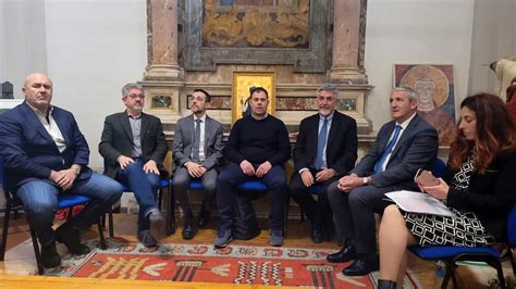 Elezioni A Terni Segui In Diretta Il Primo Confronto Politico Tra I