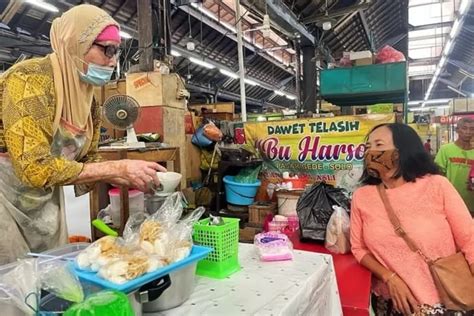 Ingin Kulineran Di Pasar Gede Solo Jawa Tengah Ini Jajanan Yang