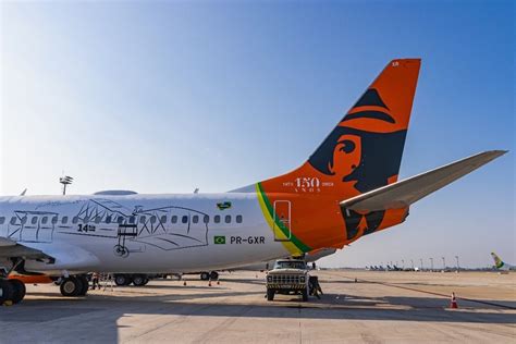 Gol Lan A Aeronave Especial Em Homenagem A Santos Dumont Ind Stria News