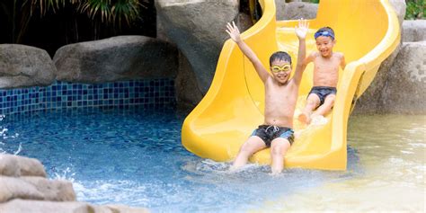 10 Family Water Park Resorts for a One-of-Kind Trip - Motherly