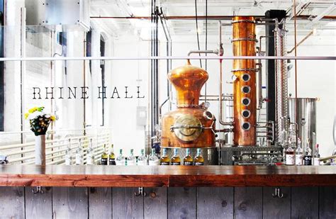 Best Distilleries In Chicago To Visit