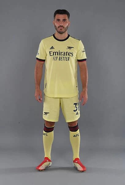 Arsenals Sead Kolasinac Kicks Off New Season At London