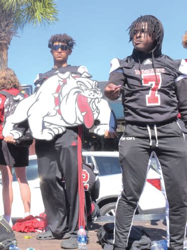 Tavares High School homecoming parade | Triangle News Leader ...