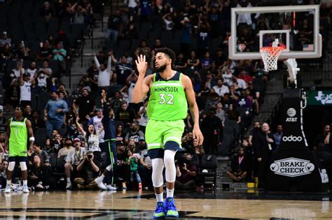 Karl Anthony Towns Just Went For 60 In One Of The Most Dominant