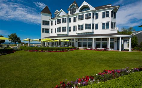 Mackinac Island Hotel Deals | Hotel Iroquois