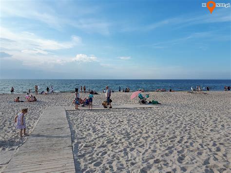 Dziwn W Pla A I Spacerowo Widokowa Promenada W Dziwnowie Polska