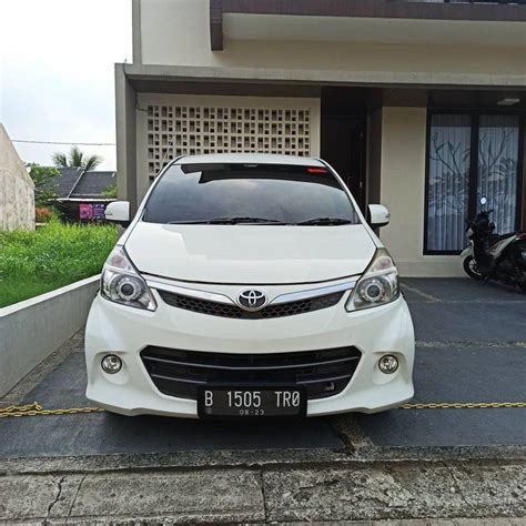 Harga Otr Toyota Sienta Simulasi Kredit Cicilan Oto