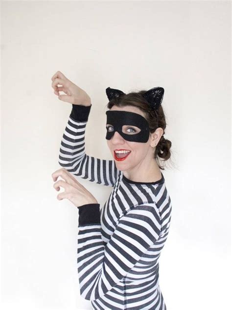 5 Quick Costumes You Can Put Together Using Cat Ears Quick Costumes