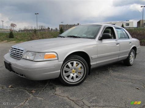 2006 Silver Birch Metallic Ford Crown Victoria LX 56609639 Photo 1