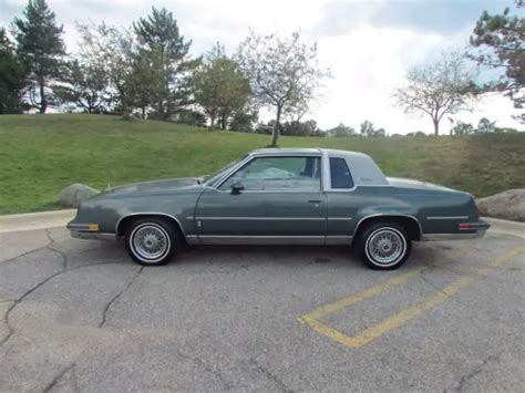 Cutlass Supreme Brougham Owner Very Nice Runs Great No Reserve