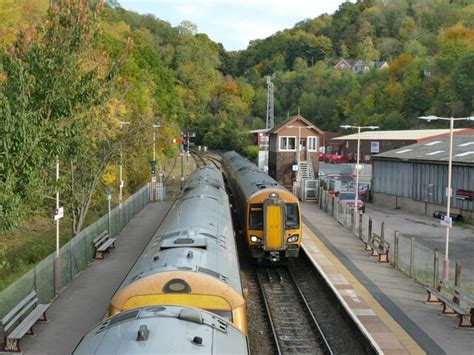 Passing Trains At Ledbury Stephen Craven Cc By Sa 2 0 Geograph