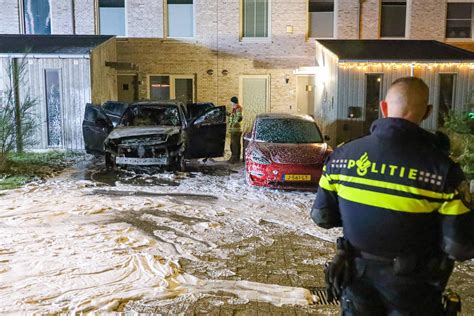 Auto In Brand Op Oprit Van Woning In Almere