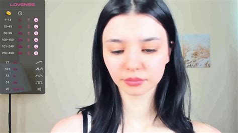 Pretty Skinny Babe Perfect Booty Ass Tease