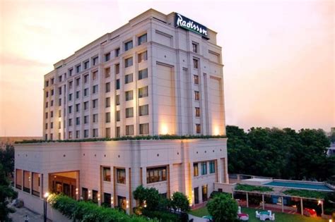 Star Hotels In Varanasi Near Ghat Tusk Travel