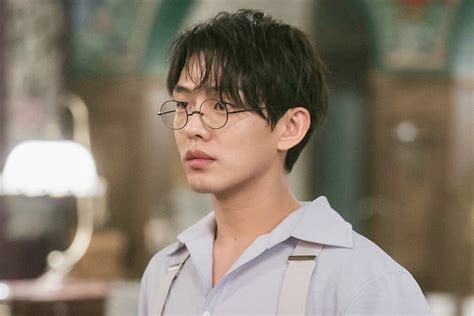 Những bức ảnh ảnh đế rồng xanh yoo ah in và những lời bình luận thú vị