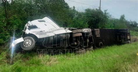 Hoy Tamaulipas Accidentes En Tamaulipas Vuelca Trailer Cargado Con