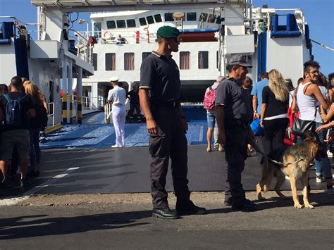 Olbia Sbarca Al Porto Con 7 Chili Di Cocaina Arrestato