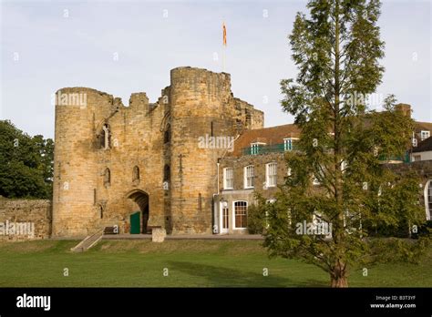 Tonbridge Castle Kent England Uk Gb Stock Photo Alamy