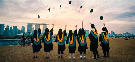 Las carreras universitarias con más salidas laborales