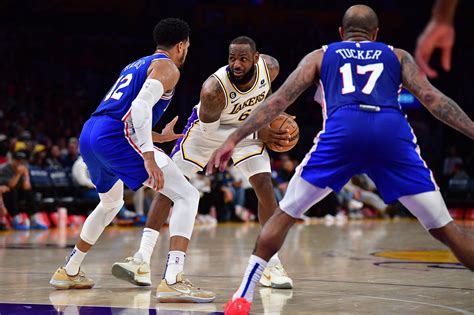 Lebrons Milestone Night Spoiled As 76ers Edge Lakers Daily Sabah