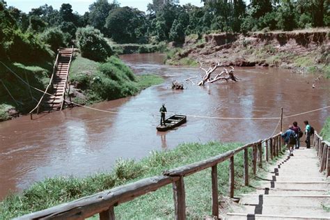 4 Days 3 Nights Lake Nakuru Masai Mara Mid Luxury Safari Package