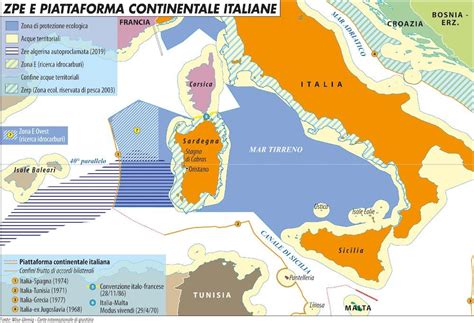 Triangolo Con Una Latina Ed Un Asiatica Telegraph