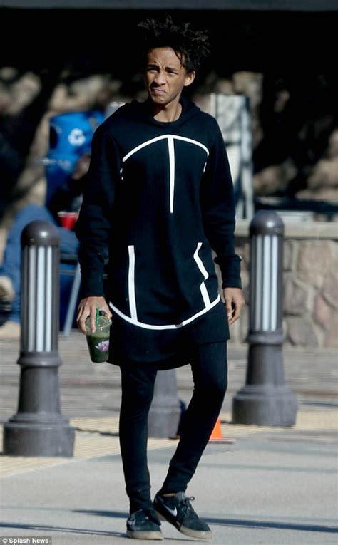 Jaden Smith Shows Off Quirky Fashion Sense In Huge Hoodie Daily Mail